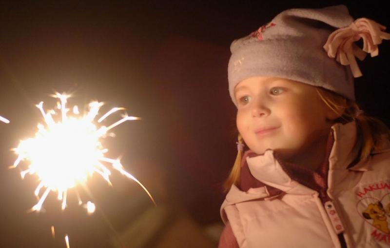 Ура, каникулы! Пиротехника, которую можно запускать с детьми - Сосновый Бор Ленинградская обл. | sosnovyjborleningradskaya.salutsklad.ru